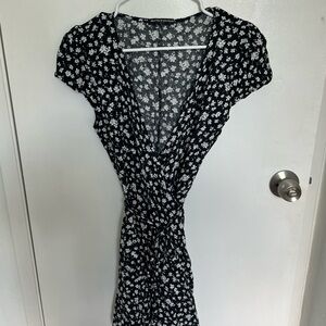 Brandy Melville wrap dress